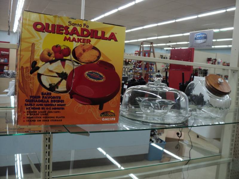 1 Quesadilla Marker and 2 glass co...
