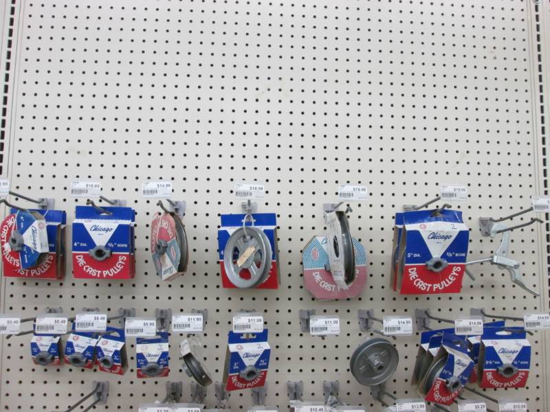 Lot of Chicago die cast pulleys...