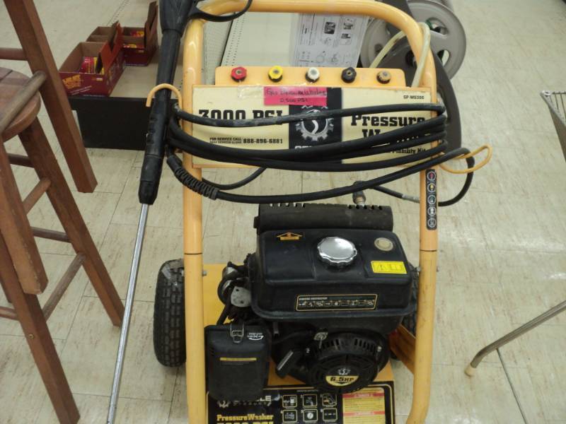 Steele 3000 pound pressure washer...