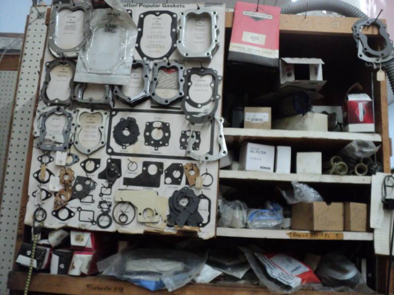 Lot of small engine oil, gasket, fi...