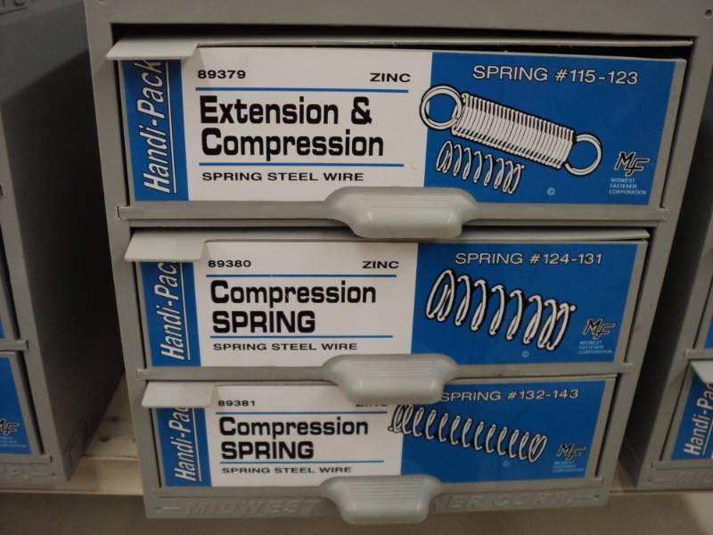 Compression Springs   Display incl...