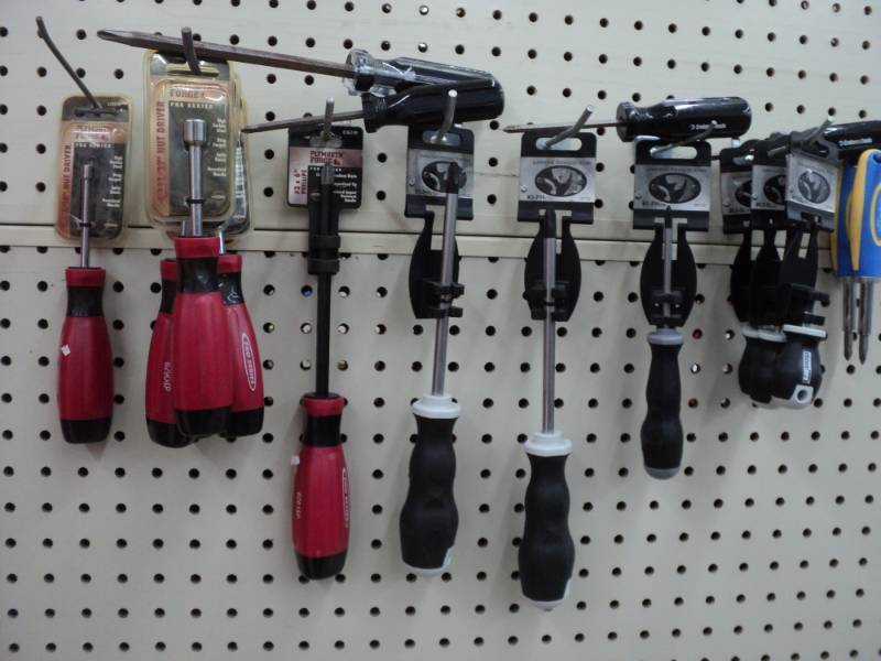 Lot of Nut Drivers and RhinoGrip D...