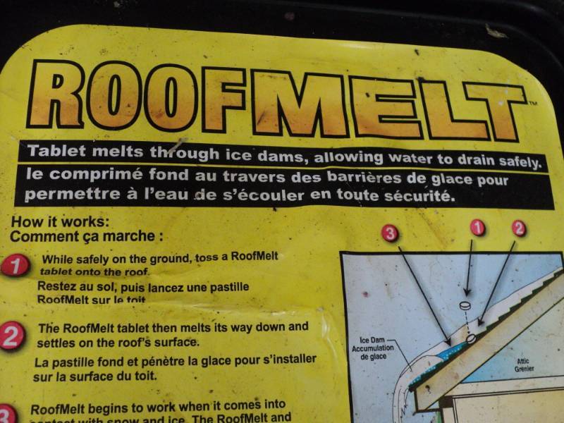 2 containers  Roofmelt ...
