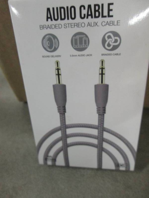 Box of 12 - Braided Stereo Aux. Cab...