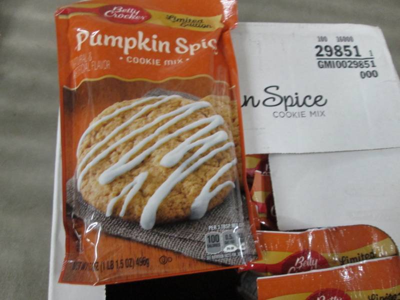 Case of 12 Betty Crocker Pumpkin Sp...