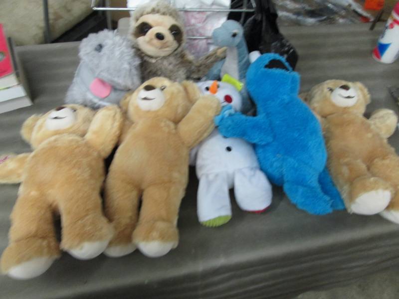 Lot of 8 Assorted Plush...