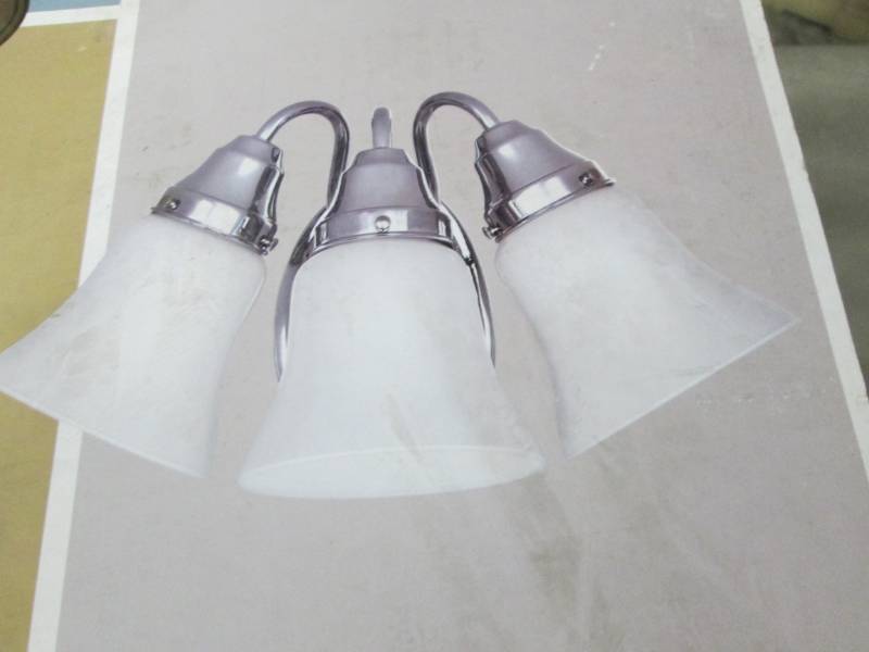 Hampton Bay 3-Light Chrome Bath Lig...
