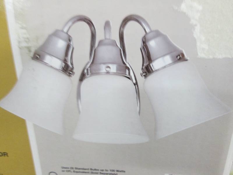 Hampton Bay 3-Light Chrome Bath Lig...