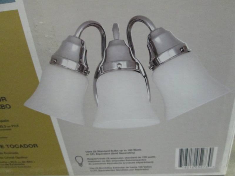 Hampton Bay 3-Light Chrome Bath Lig...