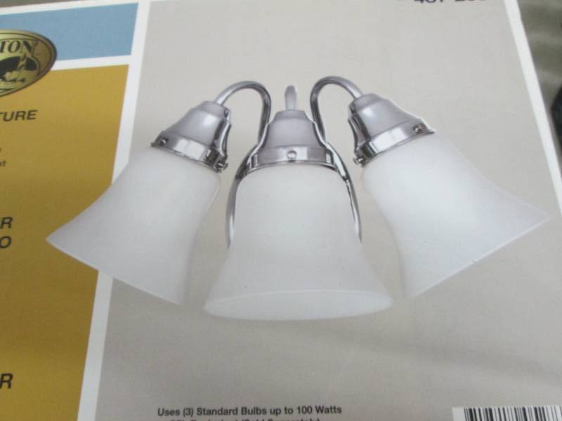 Hampton Bay 3-Light Chrome Bath Lig...