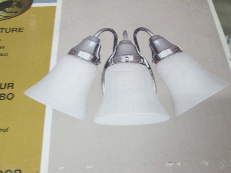 Hampton Bay 3-Light Chrome Bath Lig...