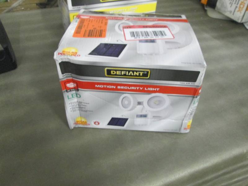 Defiant 180-Degree White Solar Powe...