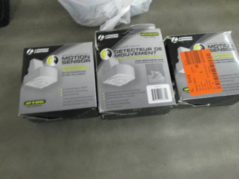 Lot of 3 Lithonia Lighting 360° Mo...