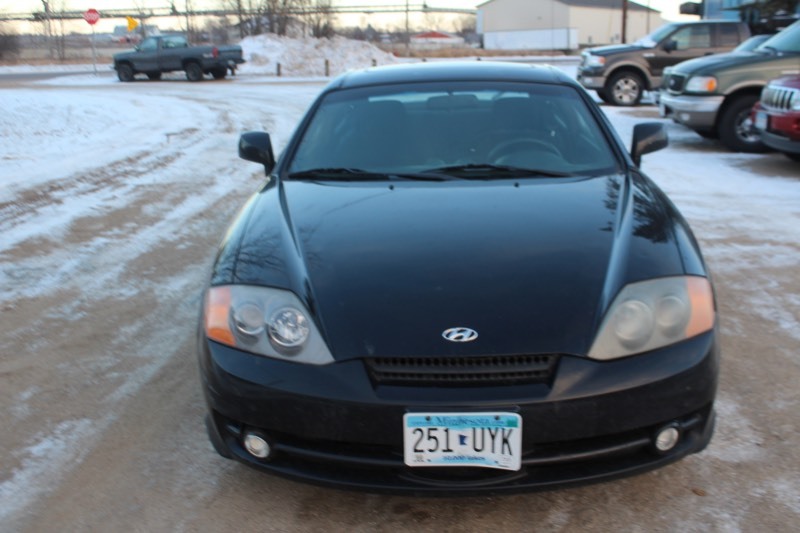 2004 Hyundai Tiburon - 2 Owner -