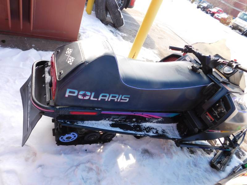 lot 2 image: 1996 Polaris Indy XLT600 Snowmobile