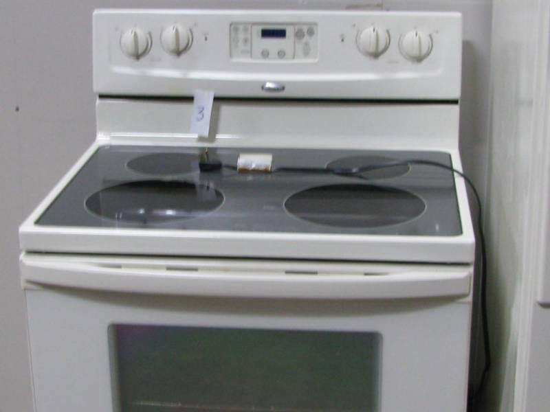 Whirilpool Glass Top Elec. Range