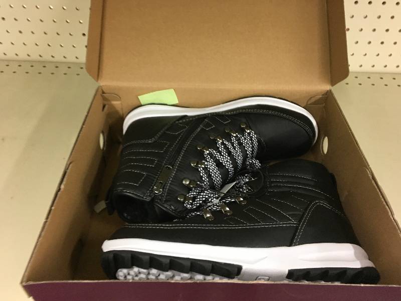 lot 232 image: Weatherproof Ladies Boots, Retail $24.99