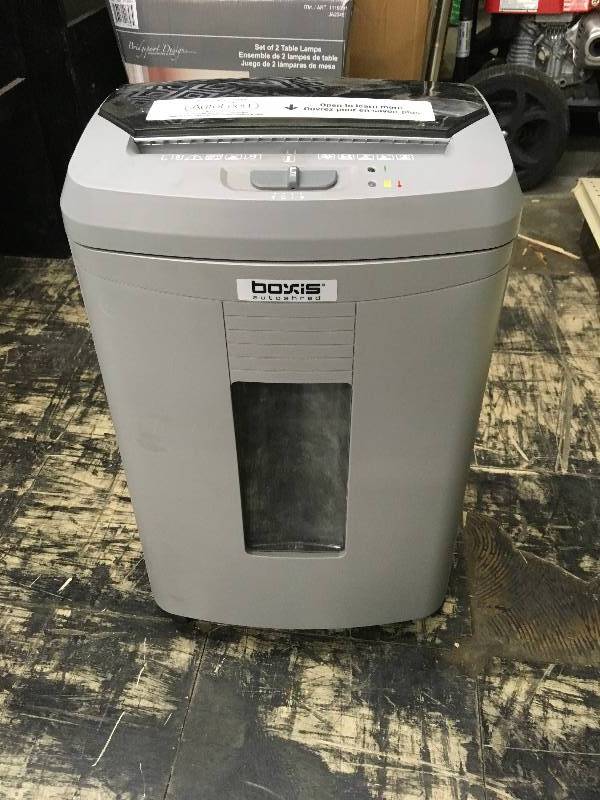 lot 275 image: Boxis Autoshred 100 Sheet, Retail $99.99