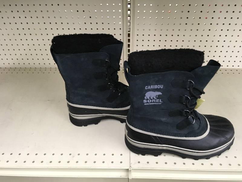lot 276 image: Sorel Caribou Mens Black 11, Retail $99.99