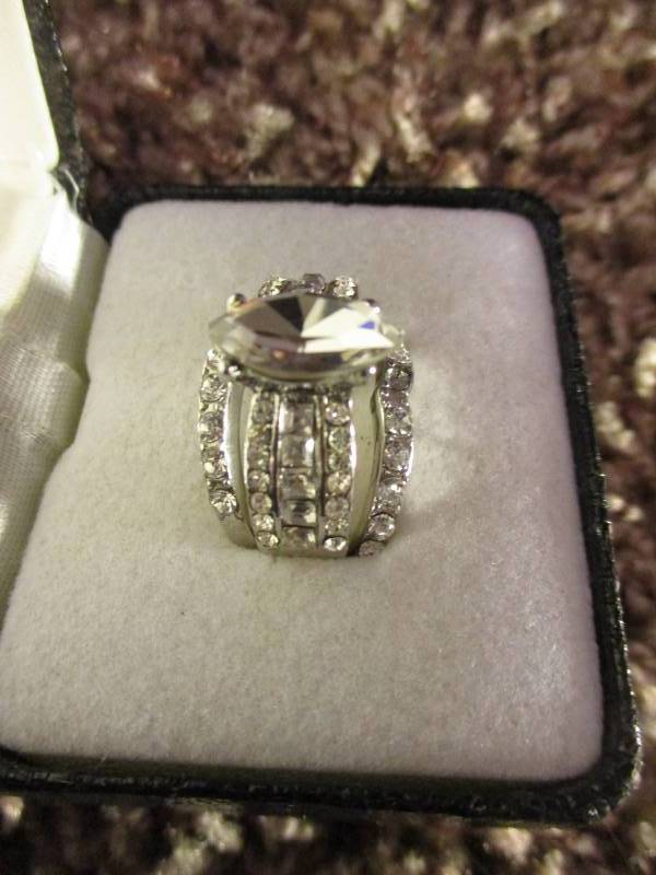 lot 1 image: Womens Sz 7 Sterling Silver 925 White Topaz Georgens 3 Pc 3.15 Ct Marquise Cut