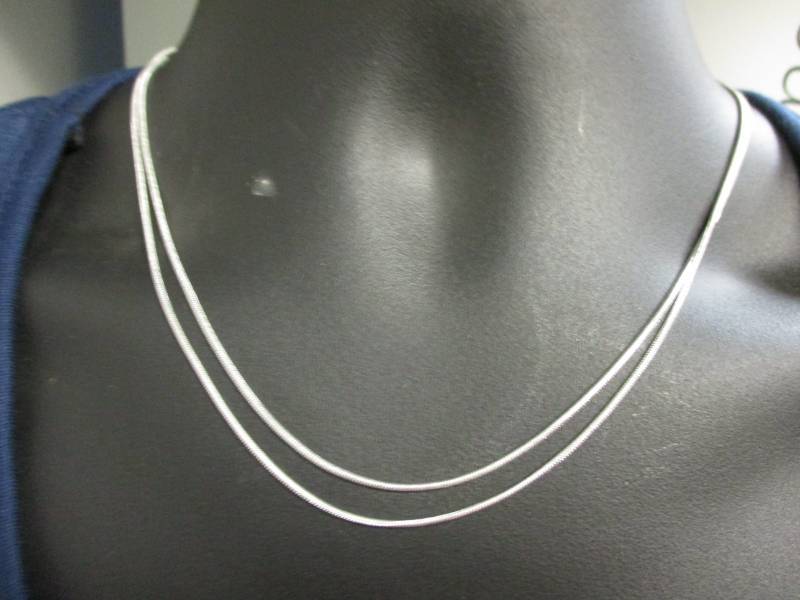 lot 7 image: Sterling Silver 925  1.5 mm Charm wave Chain Neclaces set of 2 Chain Necklace 16-30