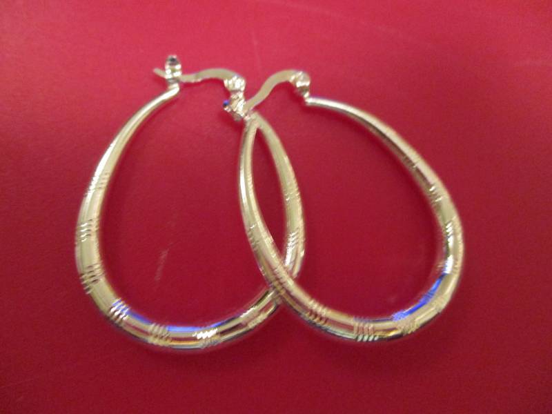 lot 8 image: Sterling Silver  925 Earrings