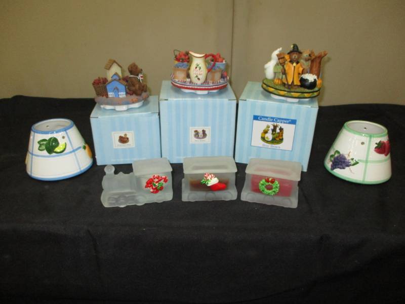 lot 55 image: Candle Toppers