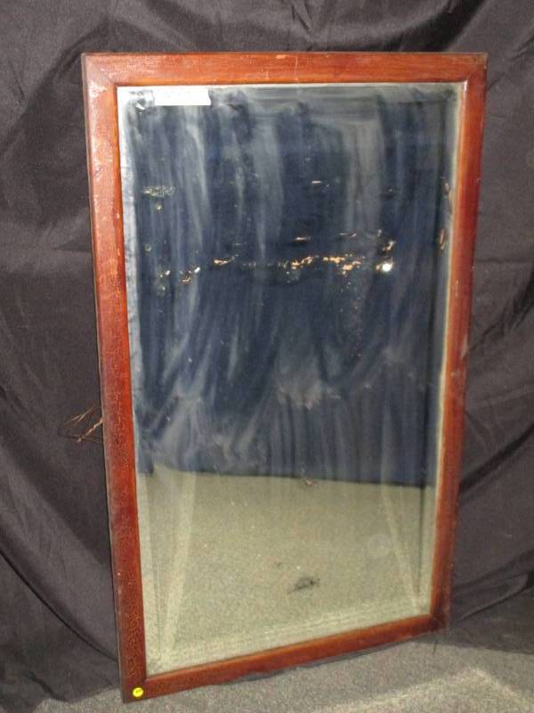 lot 69 image: Antique Mirror