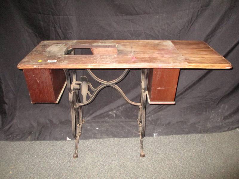 lot 92 image: Antuique Sewing Table with cast iron bottom
