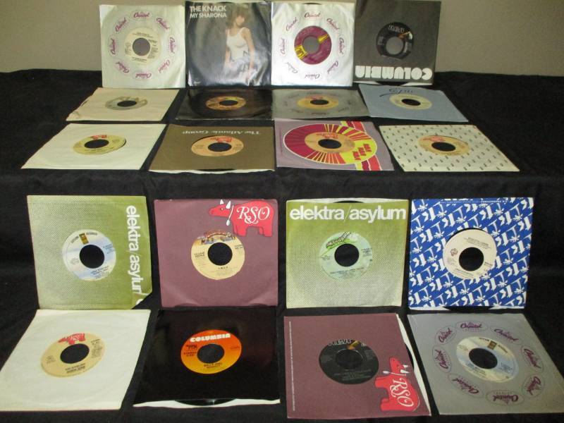 lot 112 image: 20 Various Records