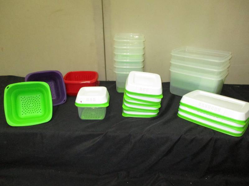lot 165 image: Storage Containers