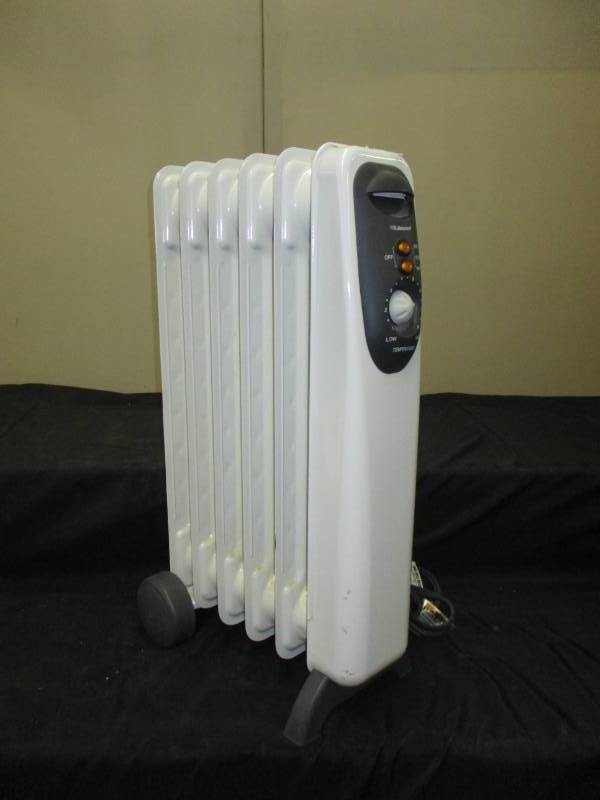 lot 202 image: Space Heater