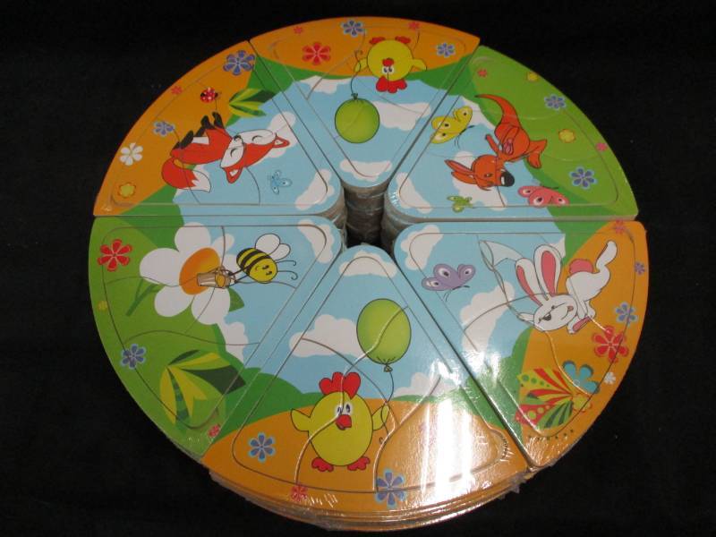 lot 228 image: 60 Mini Puzzles will make great stocking stuffers or use for a game Unopened and sealed in plastic so you could sell them