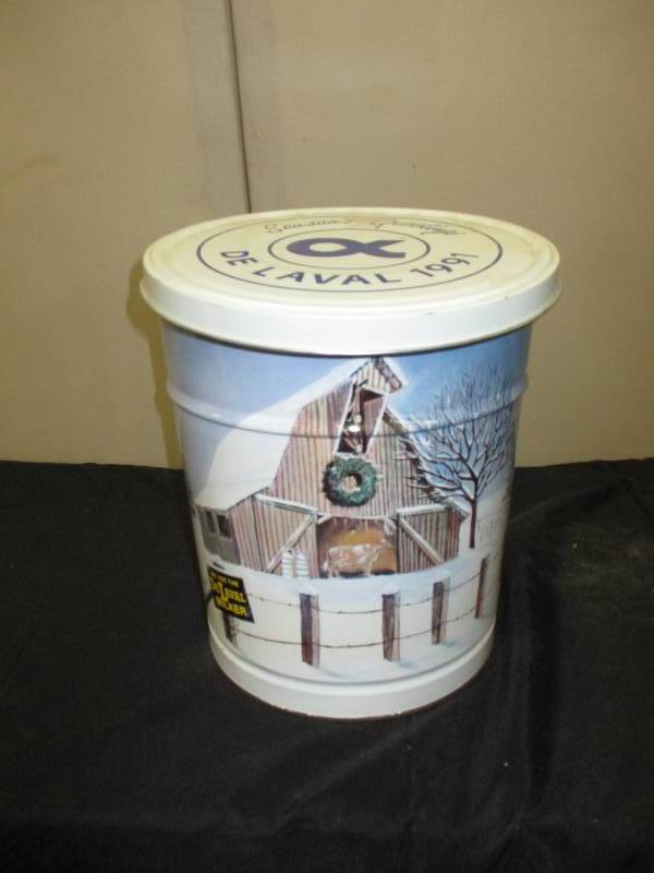 lot 269 image: DeLavel Collector Tin