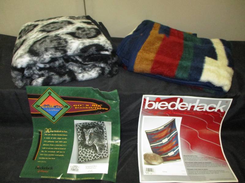 lot 286 image: 2 Blankets Unopened