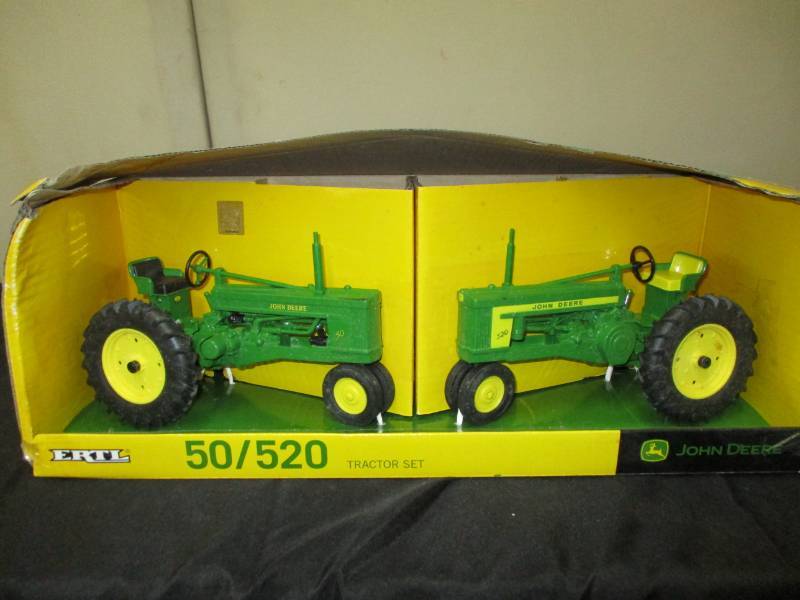 lot 295 image: 50520 Ertl Tractor set Unopened
