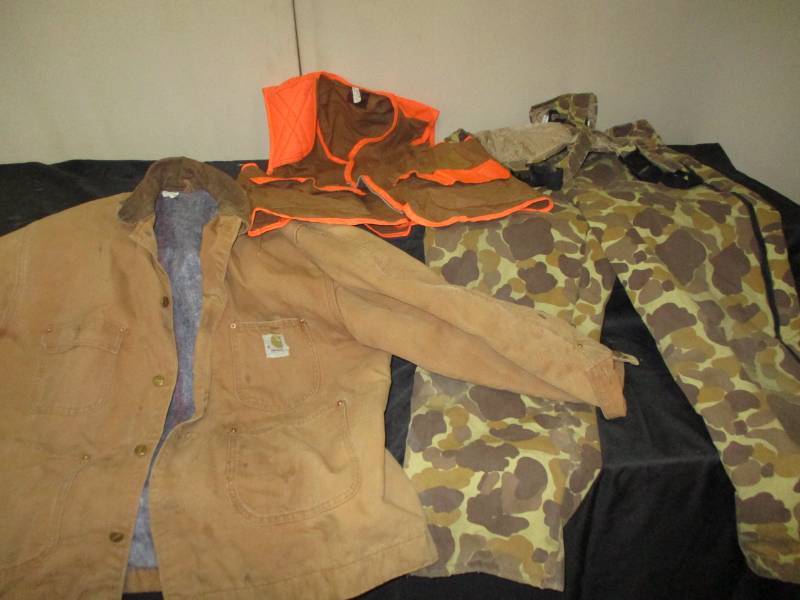 lot 322 image: Hunting Clothes Size Medium Cammo Coveralls and Carhart Size 46 and Vest