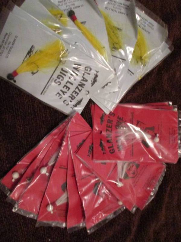 lot 365 image: Various Unopened Tackle