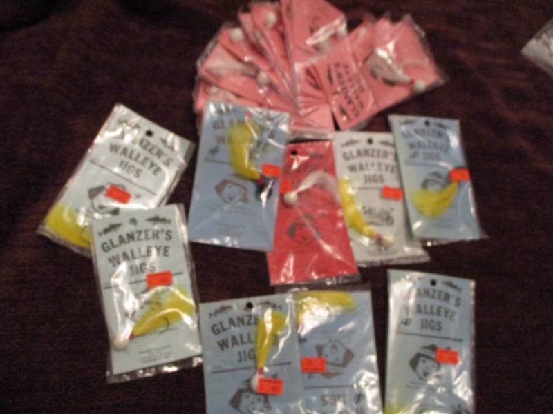 lot 399 image: Various Unopened Tackle