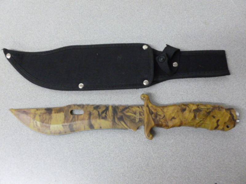 lot 31 image: Collector Knife