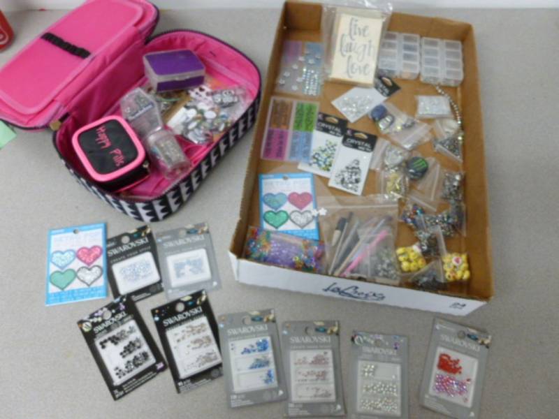 lot 100 image: New Jewelry Making Items