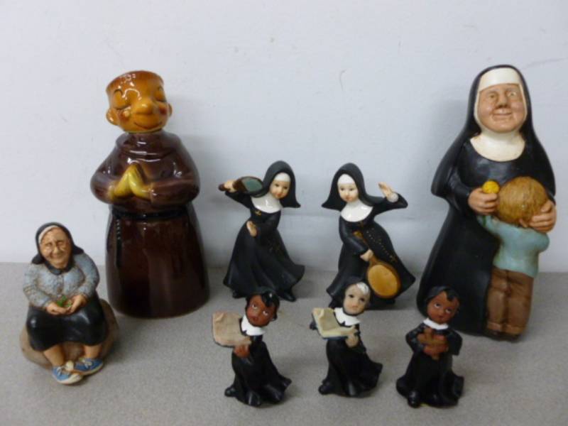 lot 118 image: Vintage Figurines