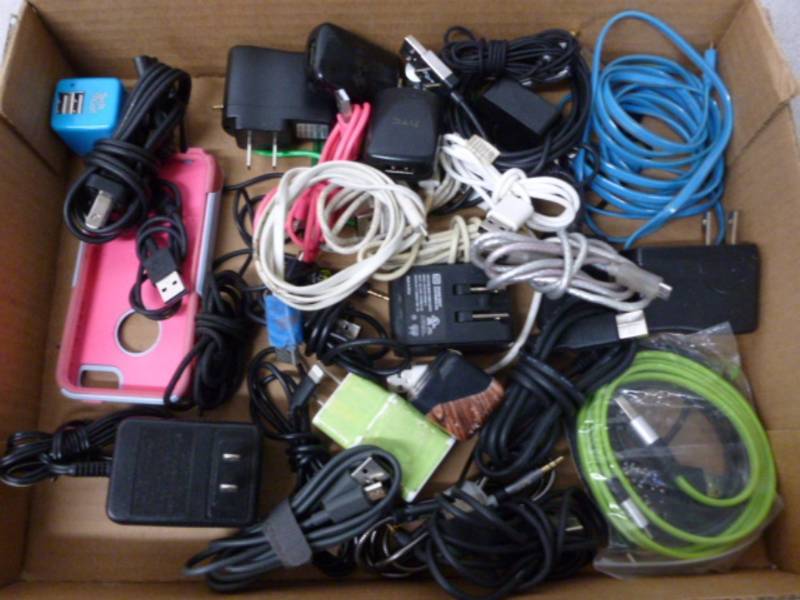 lot 120 image: Cell Phone Chargers