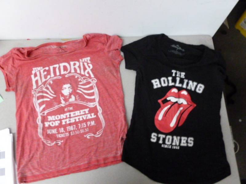 lot 123 image: Ladies Shirts