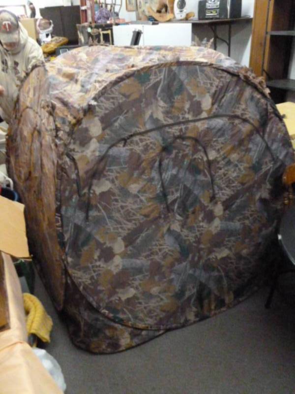 lot 171 image: Ground Blind