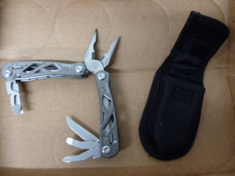 lot 173 image: Gerber Multi Tool