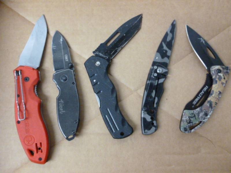lot 177 image: Collector Knives