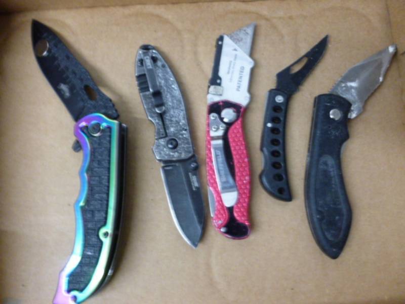 lot 178 image: Collector Knives