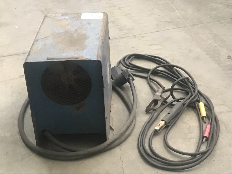 lot 16 image: Miller Arc Welder