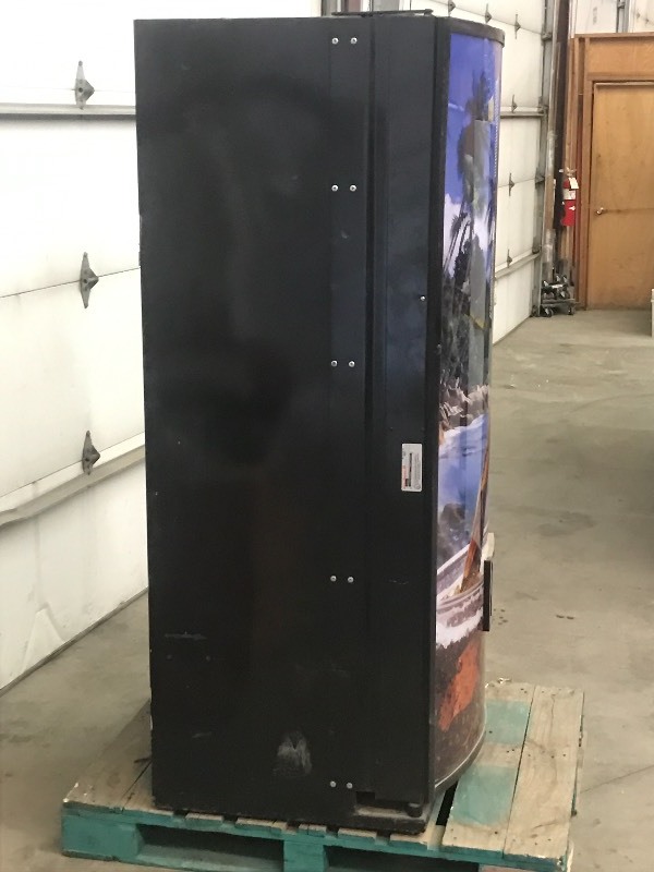 lot 7 image: Dixie-Narco Vending Machine